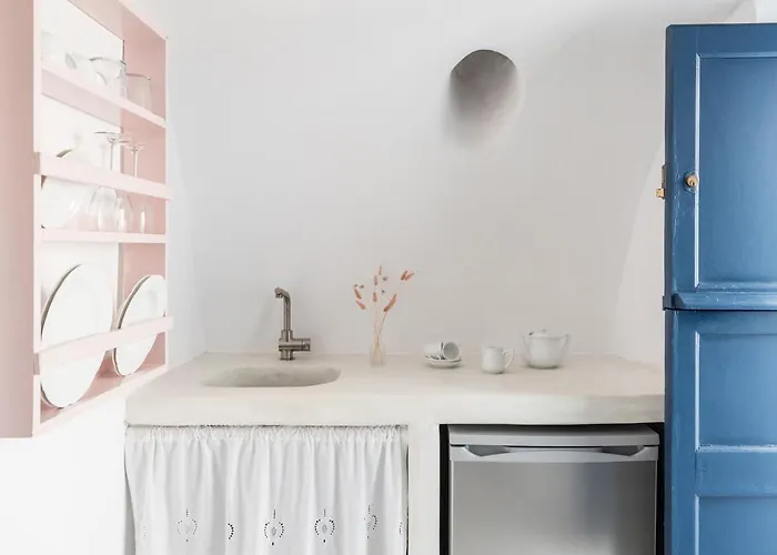 White Cellar Cave By Cycladica * 伊亚